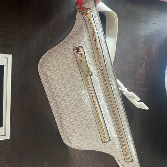 Michael Kors Belt Bag - Picture 2 of 3
